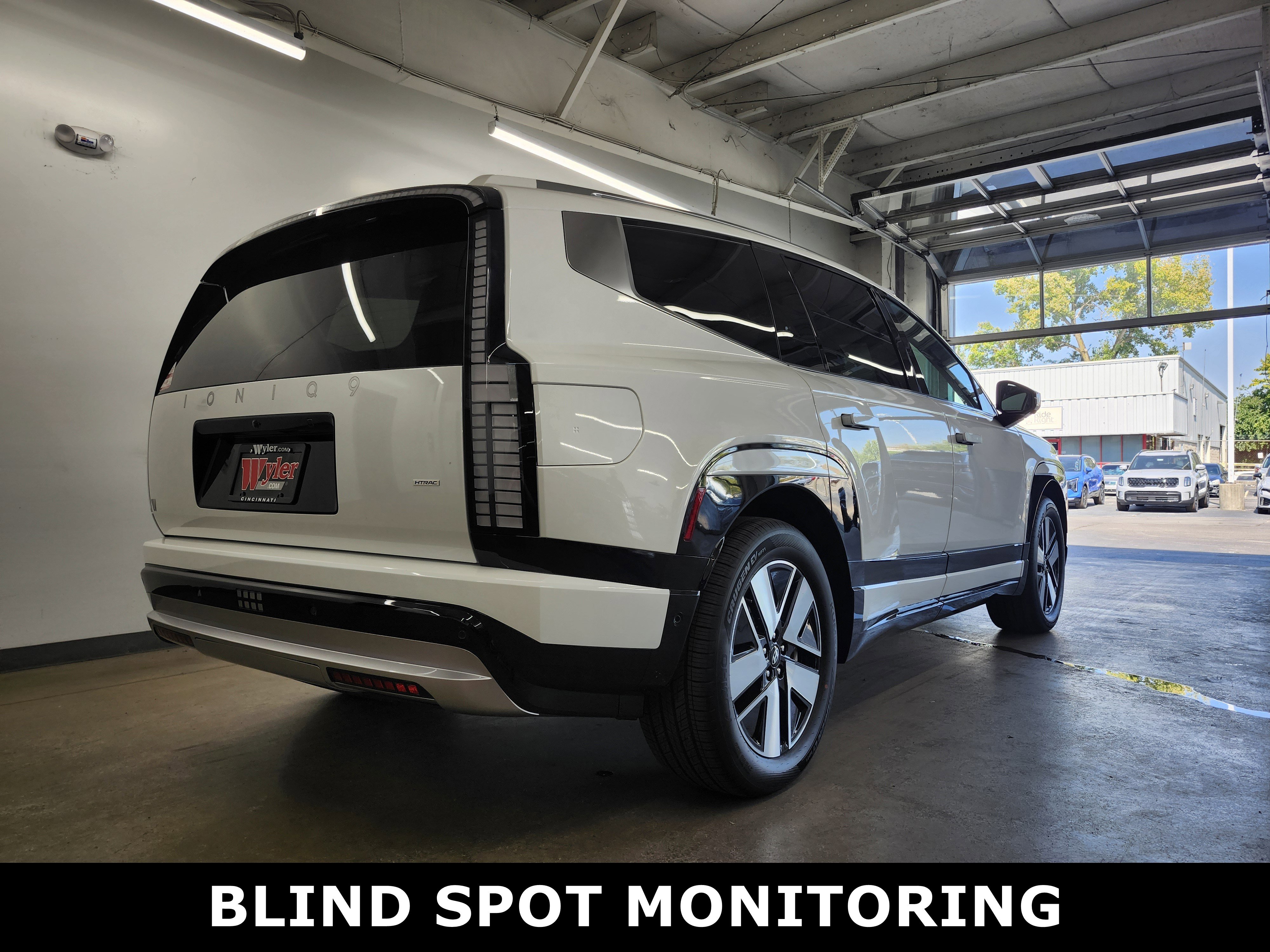 New 2026 Hyundai Ioniq 9 SEL image 3