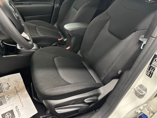 Used 2023 Jeep Renegade Latitude w/ Sun/Sound Group image 12