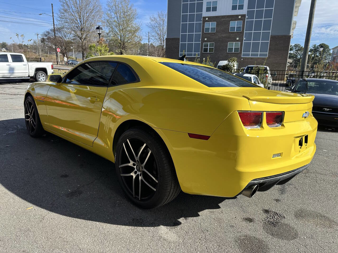 Used 2011 Chevrolet Camaro SS image 4