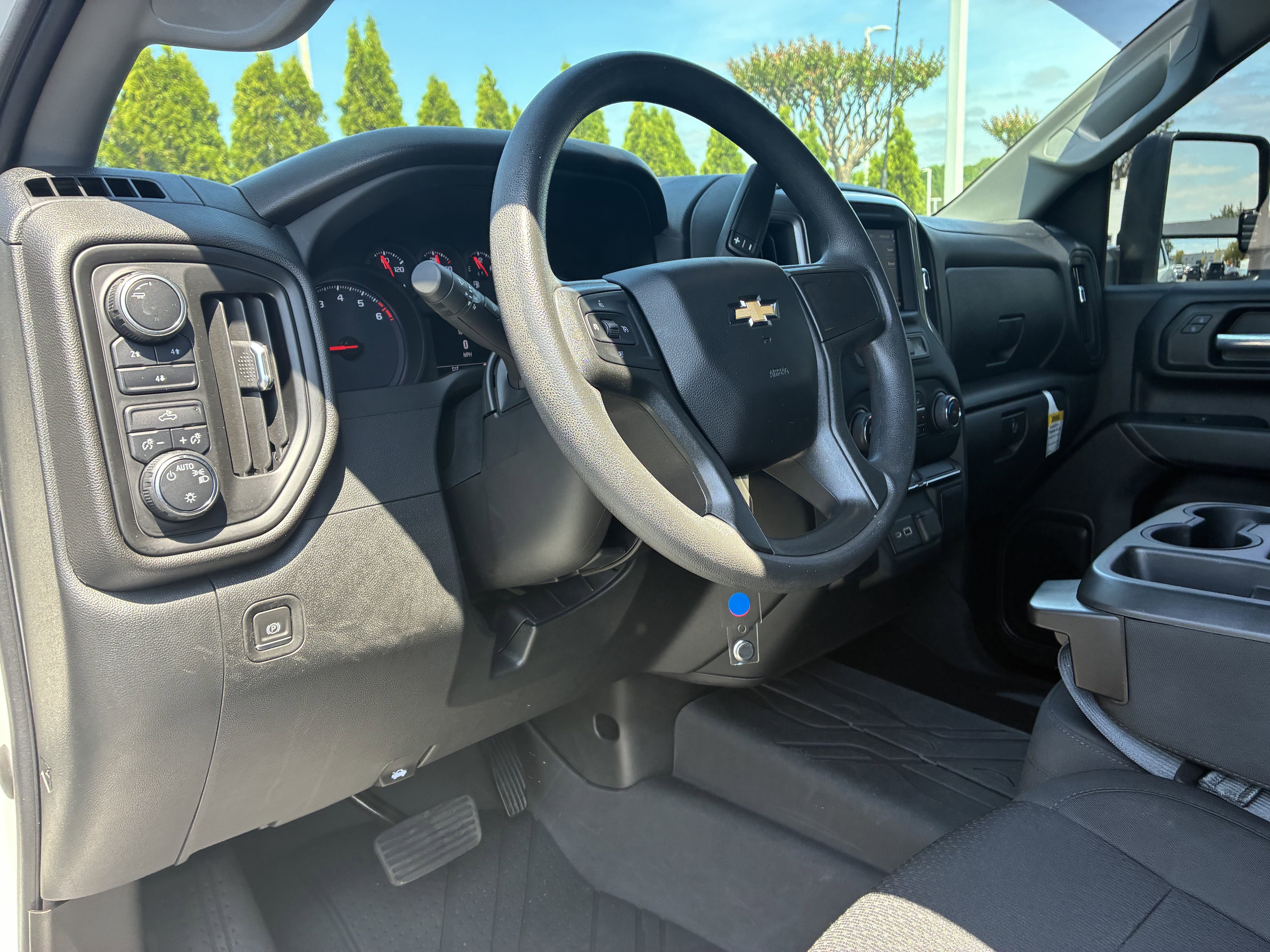 Used 2023 Chevrolet Silverado 2500 Custom AWD/4WD image 22