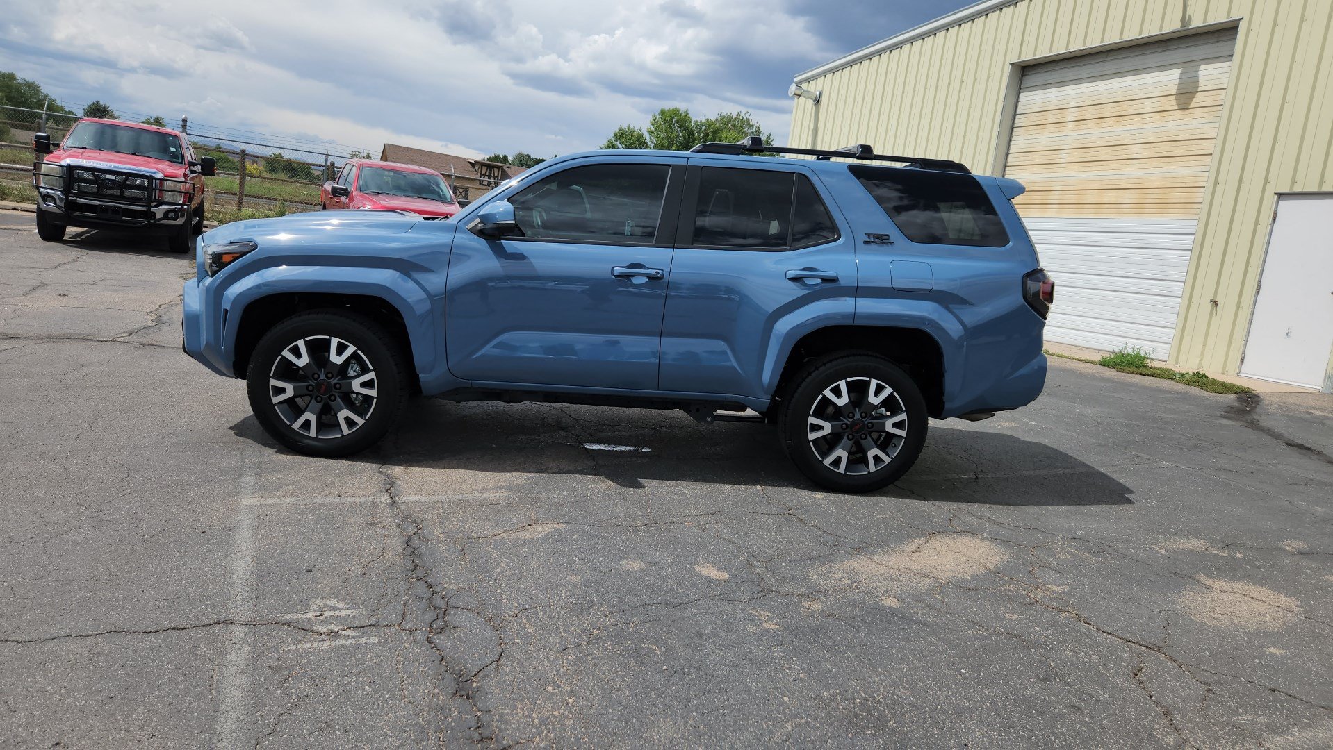Used 2025 Toyota 4Runner TRD Sport Premium w/ Tow Technology Package AWD/4WD image 4
