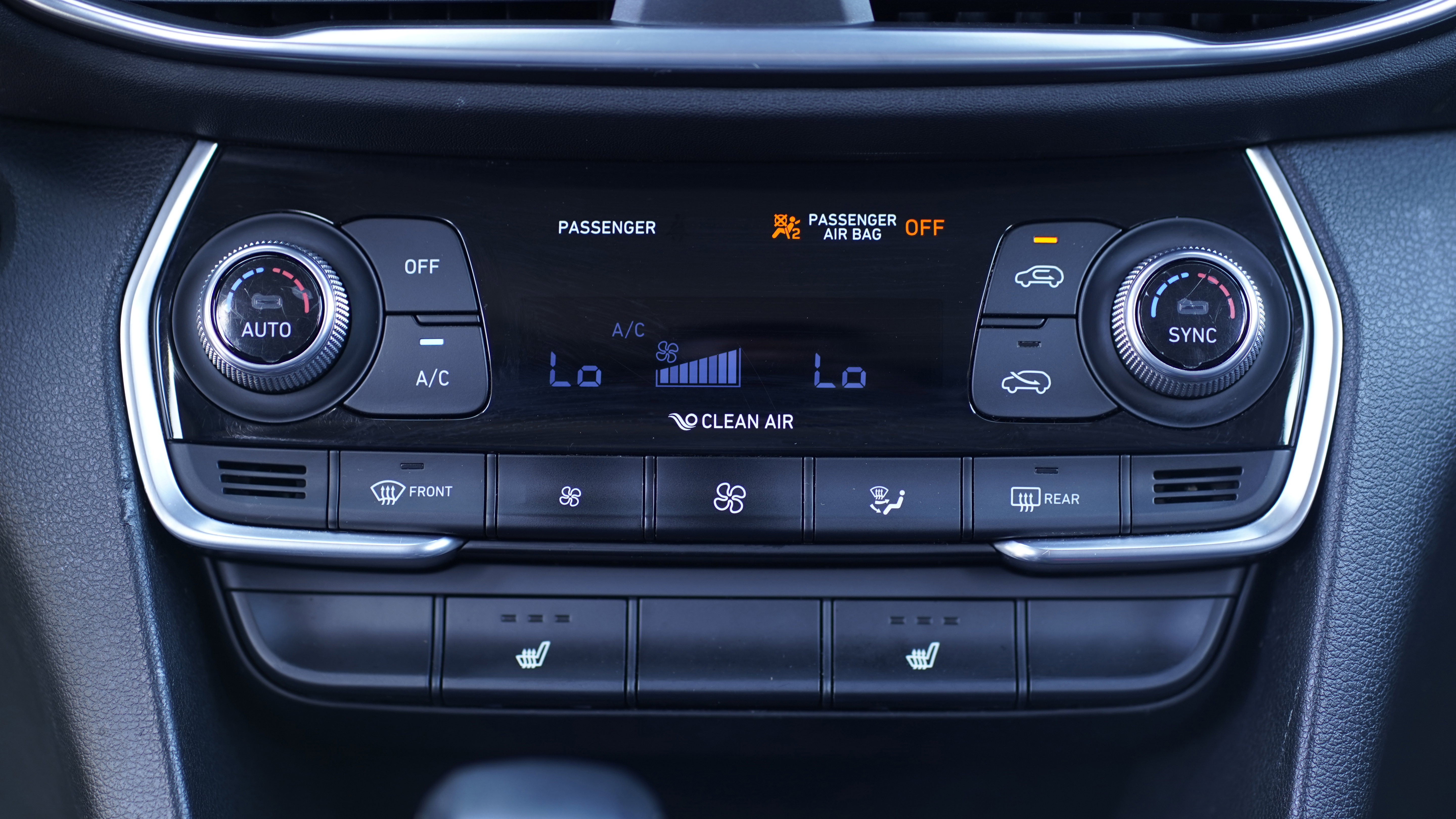 Used 2019 Hyundai Santa Fe Limited FWD image 30