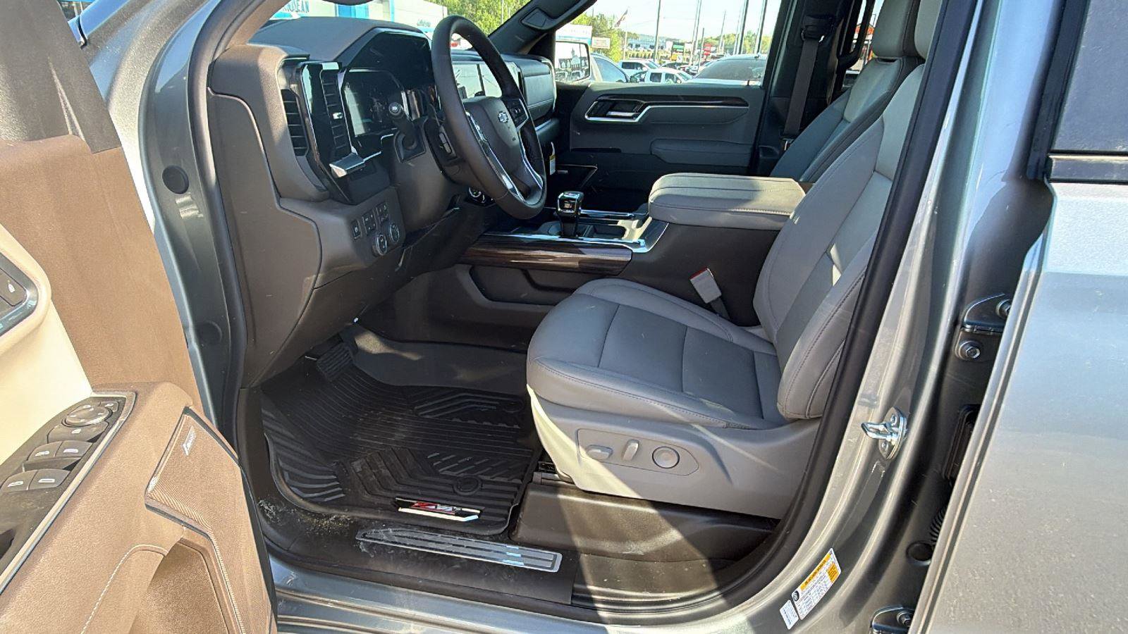 New 2026 Chevrolet Silverado 1500 RST w/ RST All Star Premium Package AWD/4WD image 19