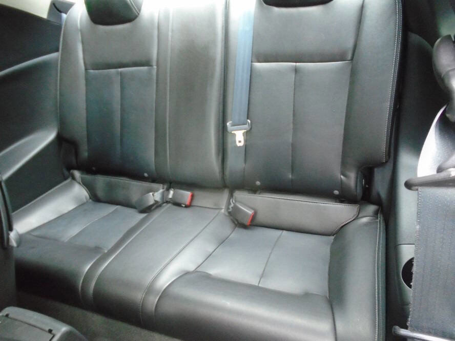 Used 2011 Nissan Altima 3.5 SR FWD image 11
