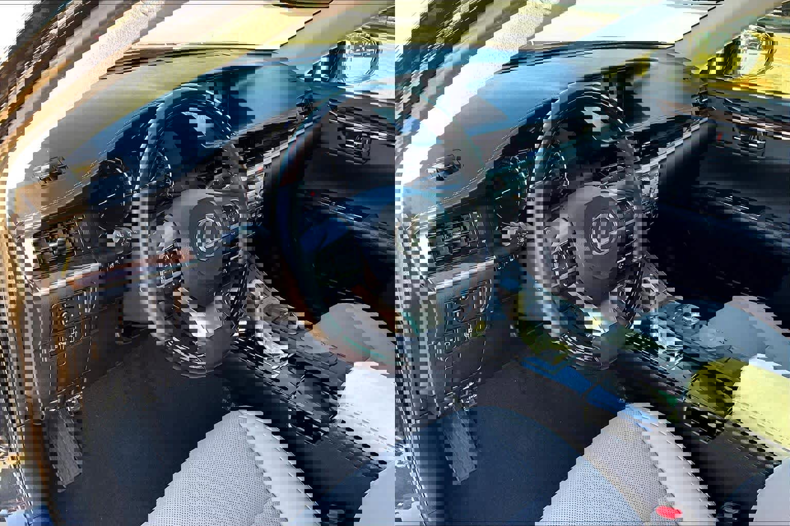 Used 2018 Lexus ES 350 image 18