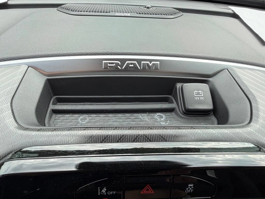 New 2026 RAM 2500 Big Horn AWD/4WD image 20