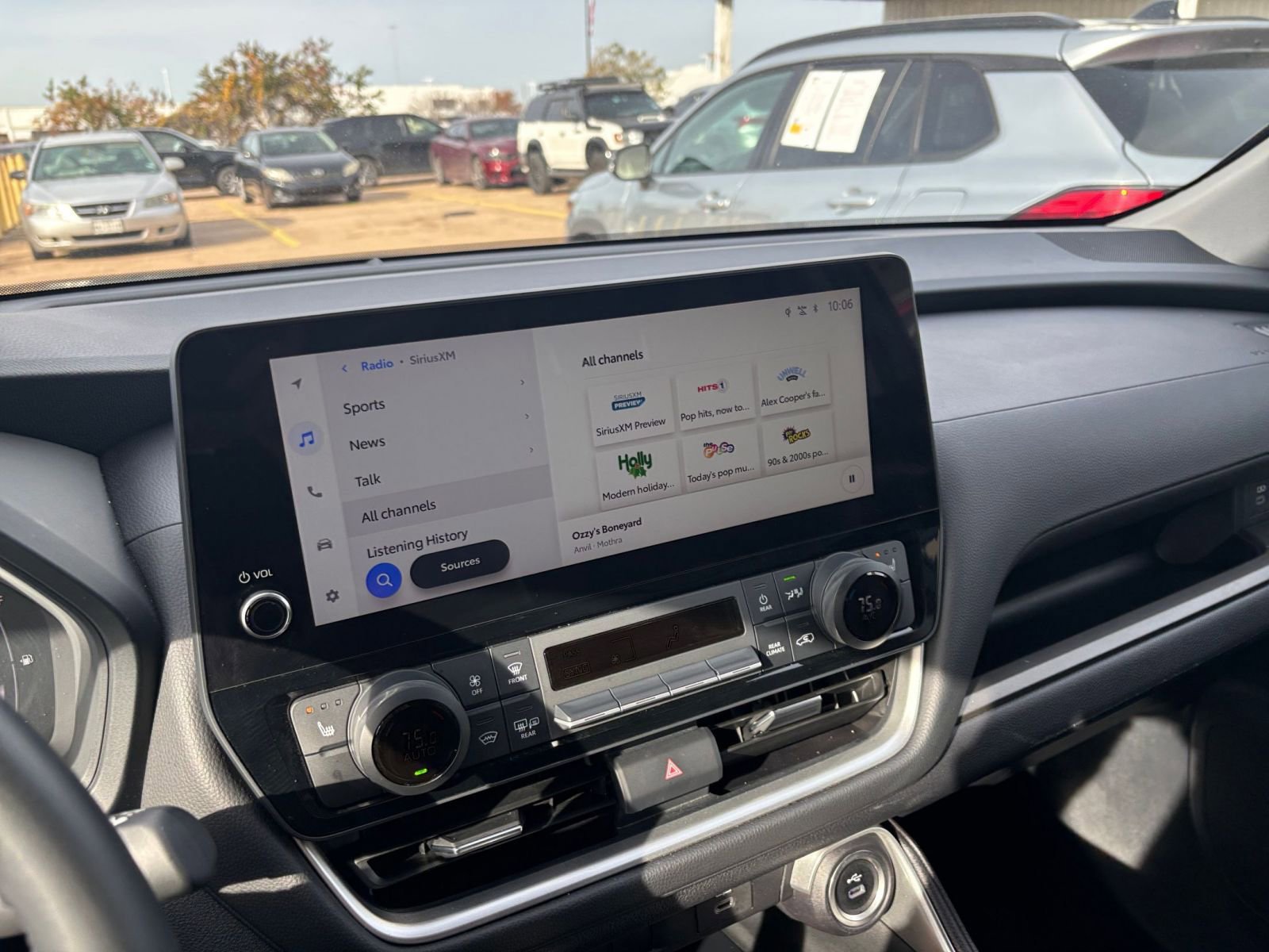 Used 2025 Toyota Grand Highlander FWD image 22