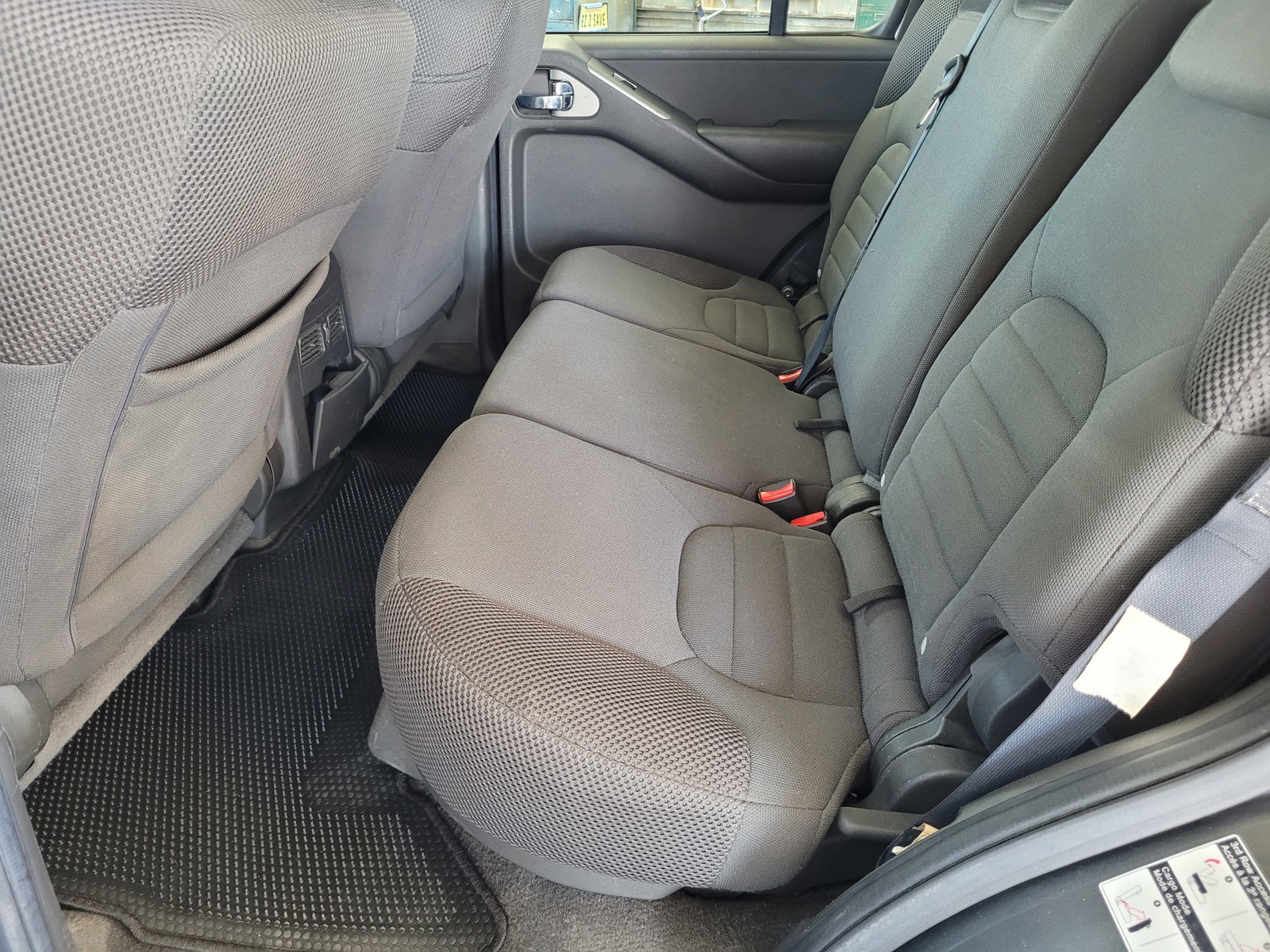 Used 2008 Nissan Pathfinder S RWD image 6
