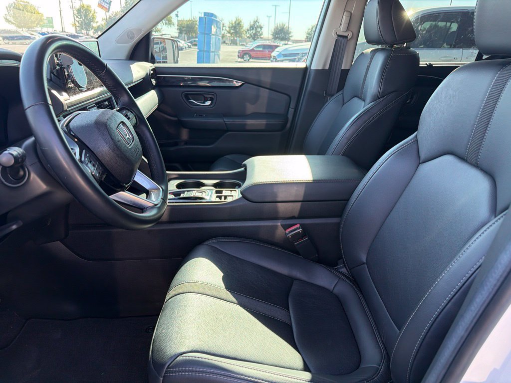 Used 2025 Honda Pilot EX-L image 9