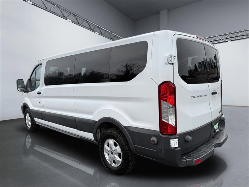 Used 2017 Ford Transit 350 XLT RWD image 5