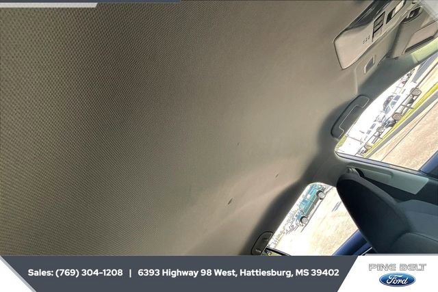 Used 2022 Toyota RAV4 LE image 16