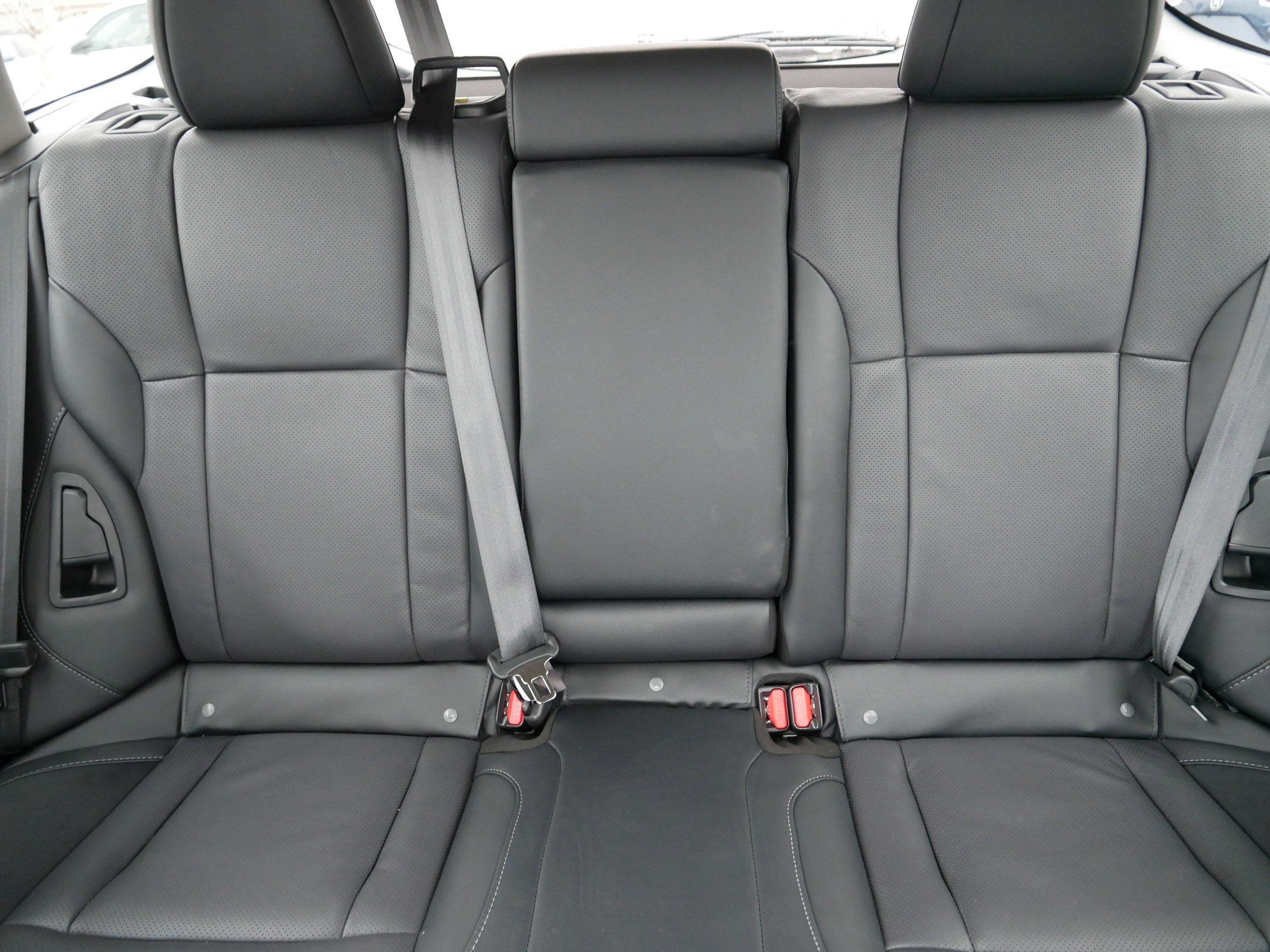 Certified 2025 Subaru Outback Limited image 13