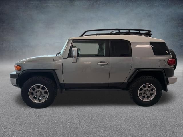 Used 2012 Toyota FJ Cruiser 4WD w/ Upgrade Pkg image 11