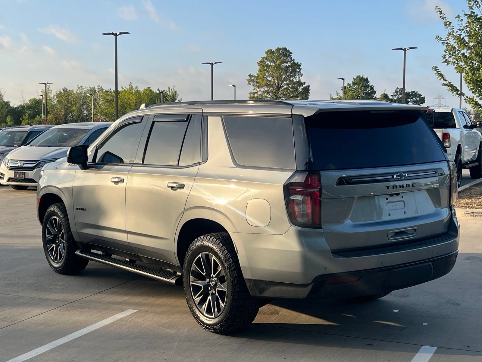Used 2023 Chevrolet Tahoe Z71 w/ Luxury Package AWD/4WD image 10