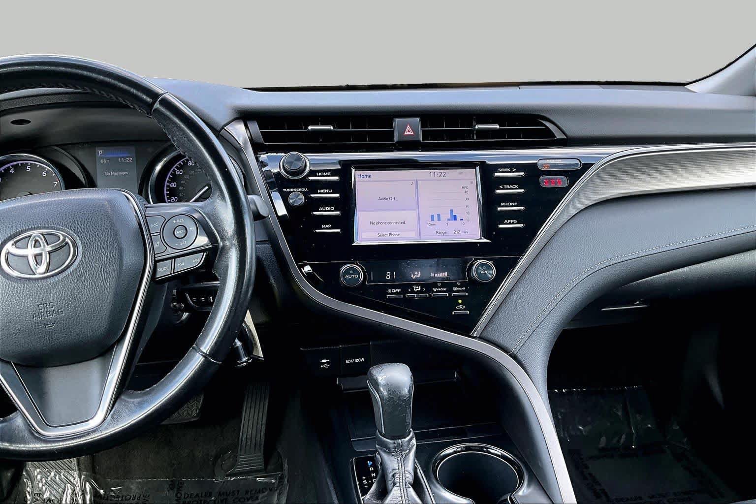 Used 2019 Toyota Camry SE FWD image 7