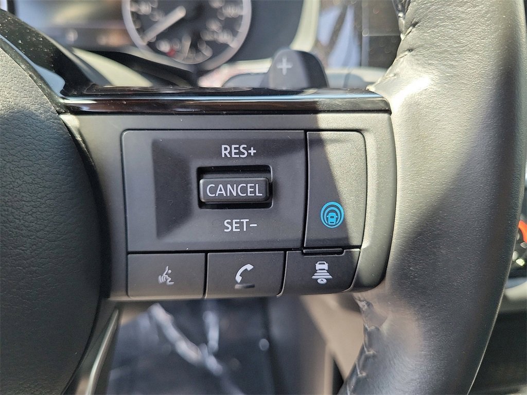 Certified 2023 Nissan Pathfinder SL image 6