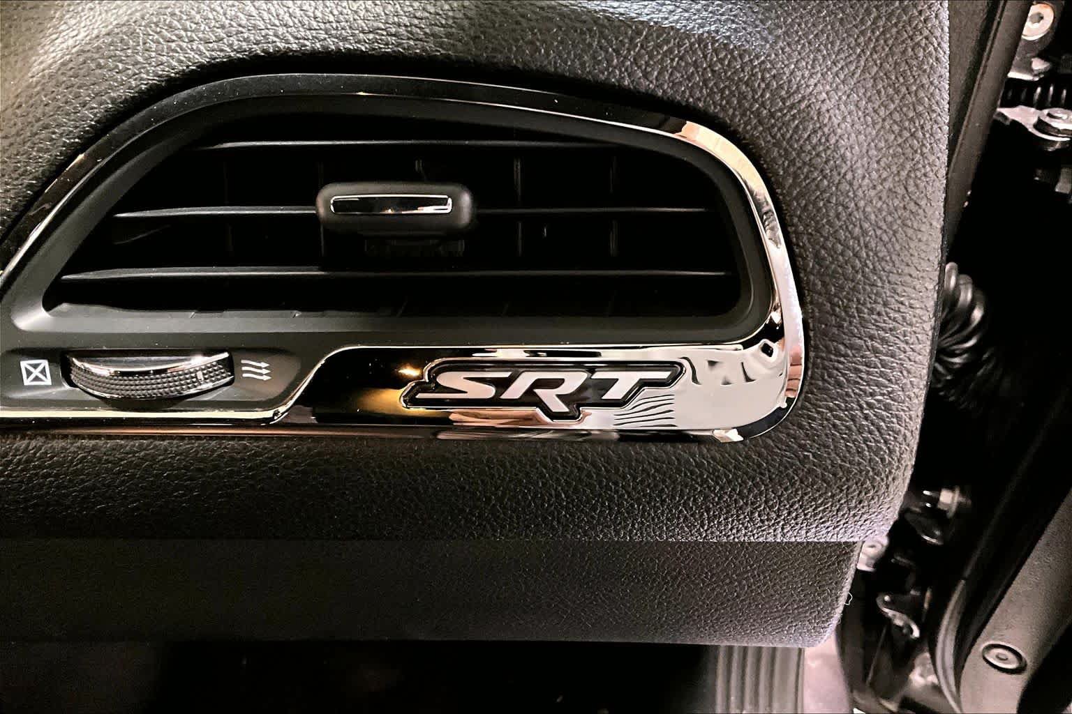 Used 2016 Dodge Challenger SRT Hellcat RWD image 15