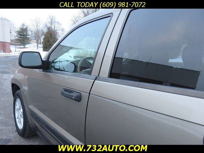Used 2006 Jeep Grand Cherokee Laredo AWD/4WD image 32