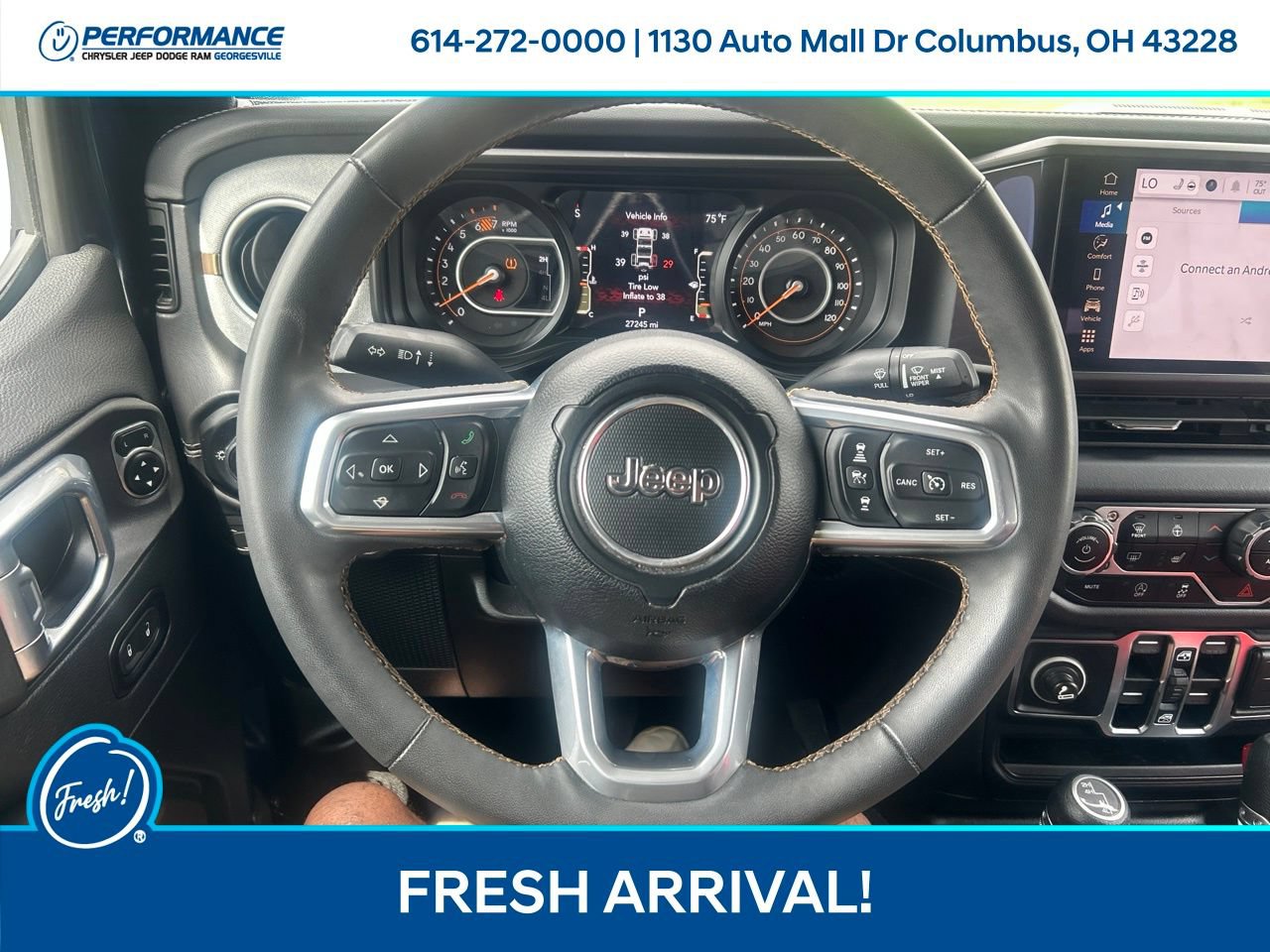 Used 2025 Jeep Wrangler Unlimited Sahara AWD/4WD image 19