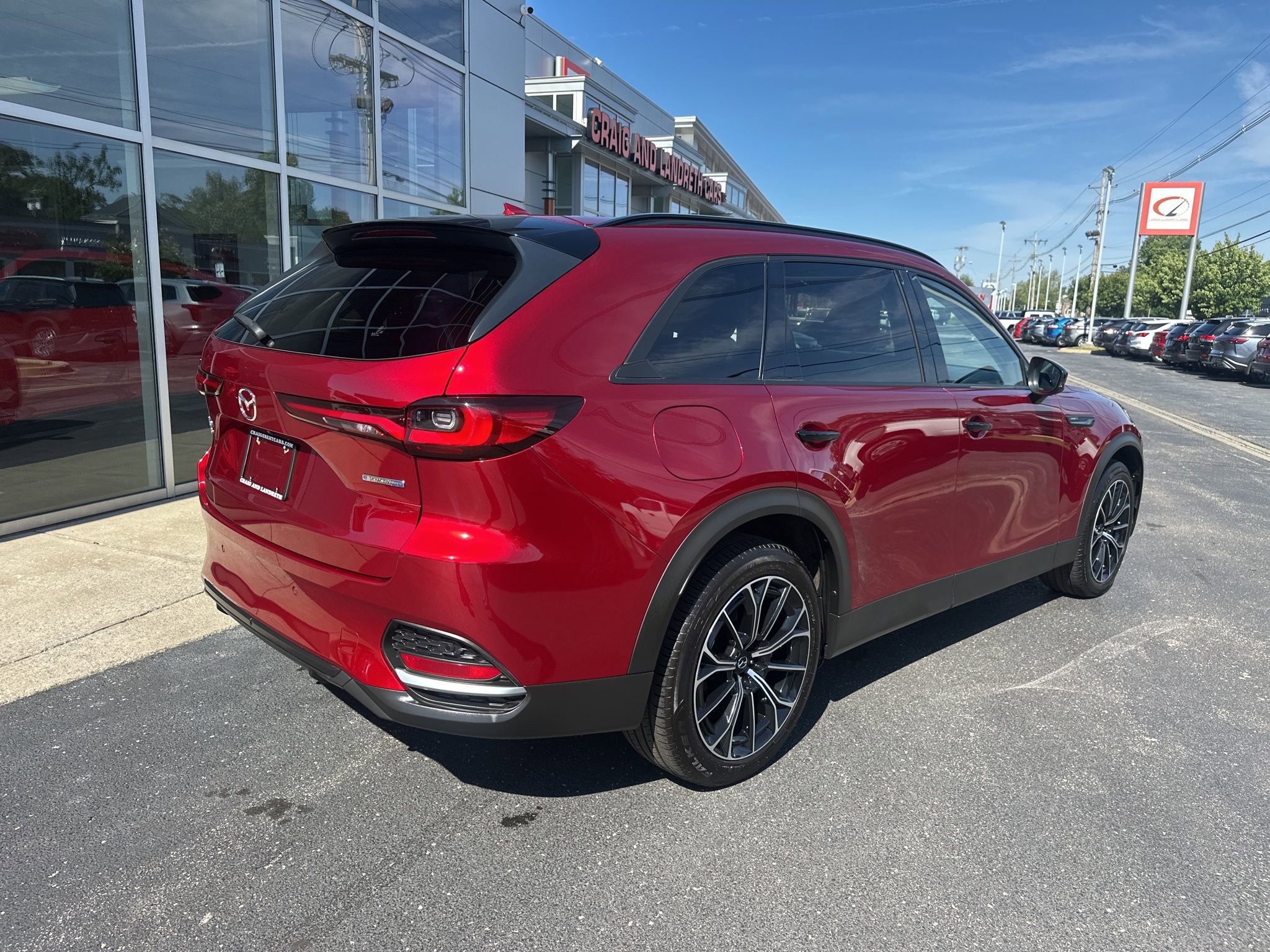 Used 2025 MAZDA CX-70 Plug-In Hybrid w/ Premium Pkg image 2