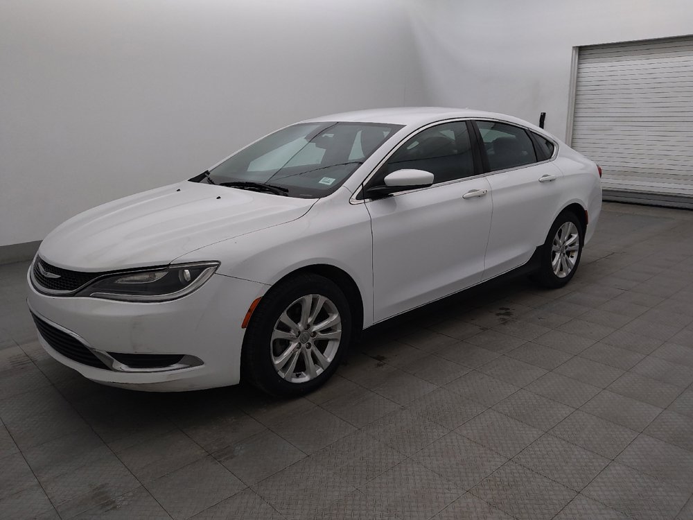 Used 2016 Chrysler 200 Limited FWD image 2