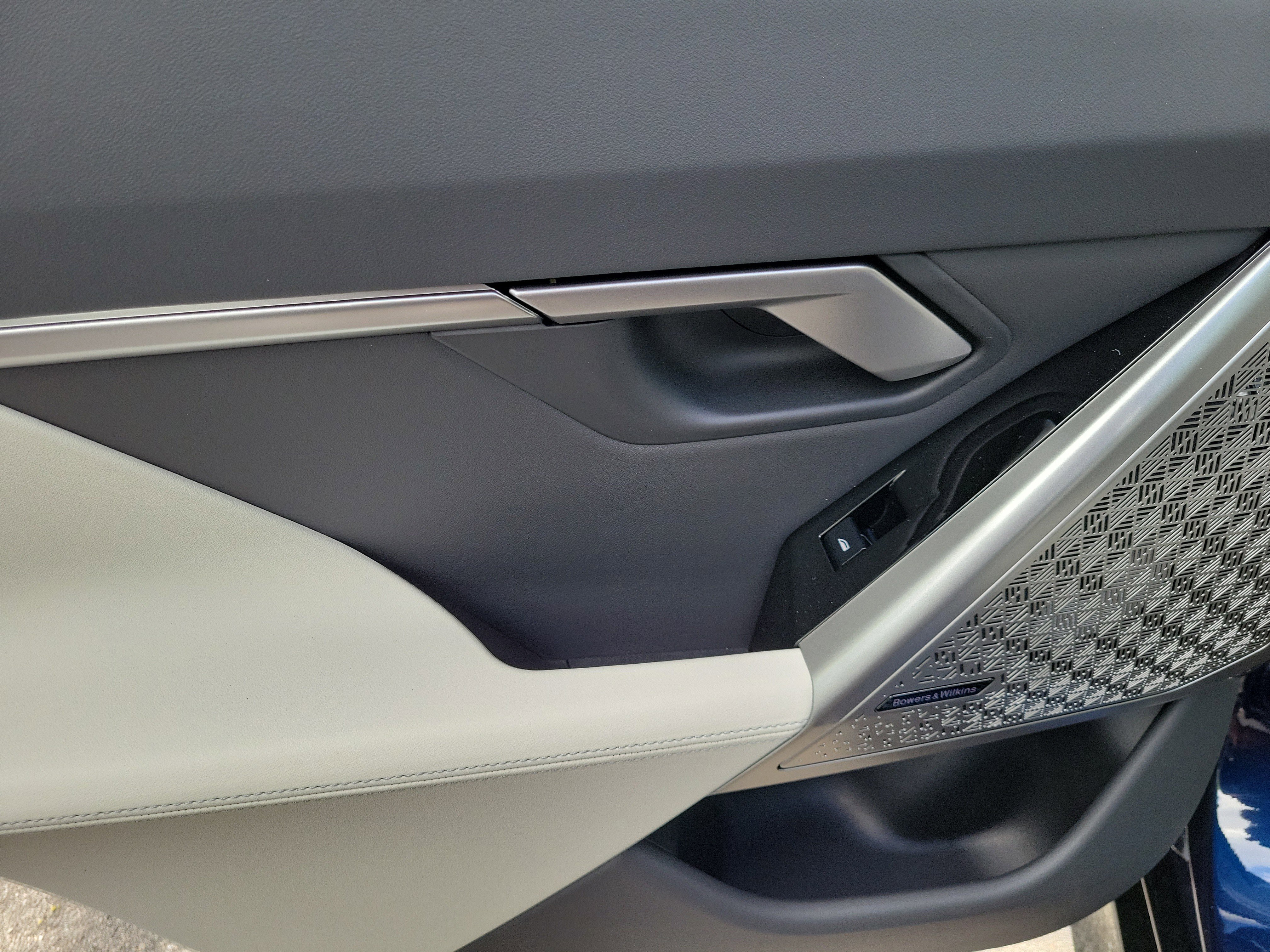 New 2027 BMW 550e xDrive AWD/4WD image 14