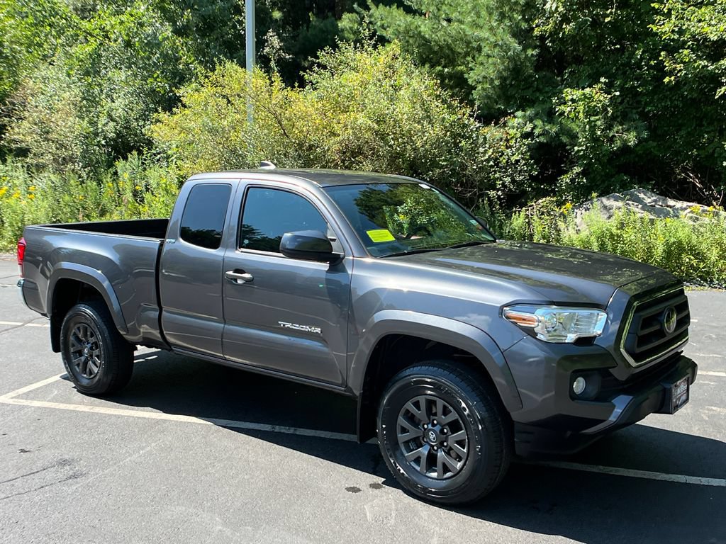 Certified 2022 Toyota Tacoma SR5 w/ SR5 Appearance Package (SM) AWD/4WD image 7