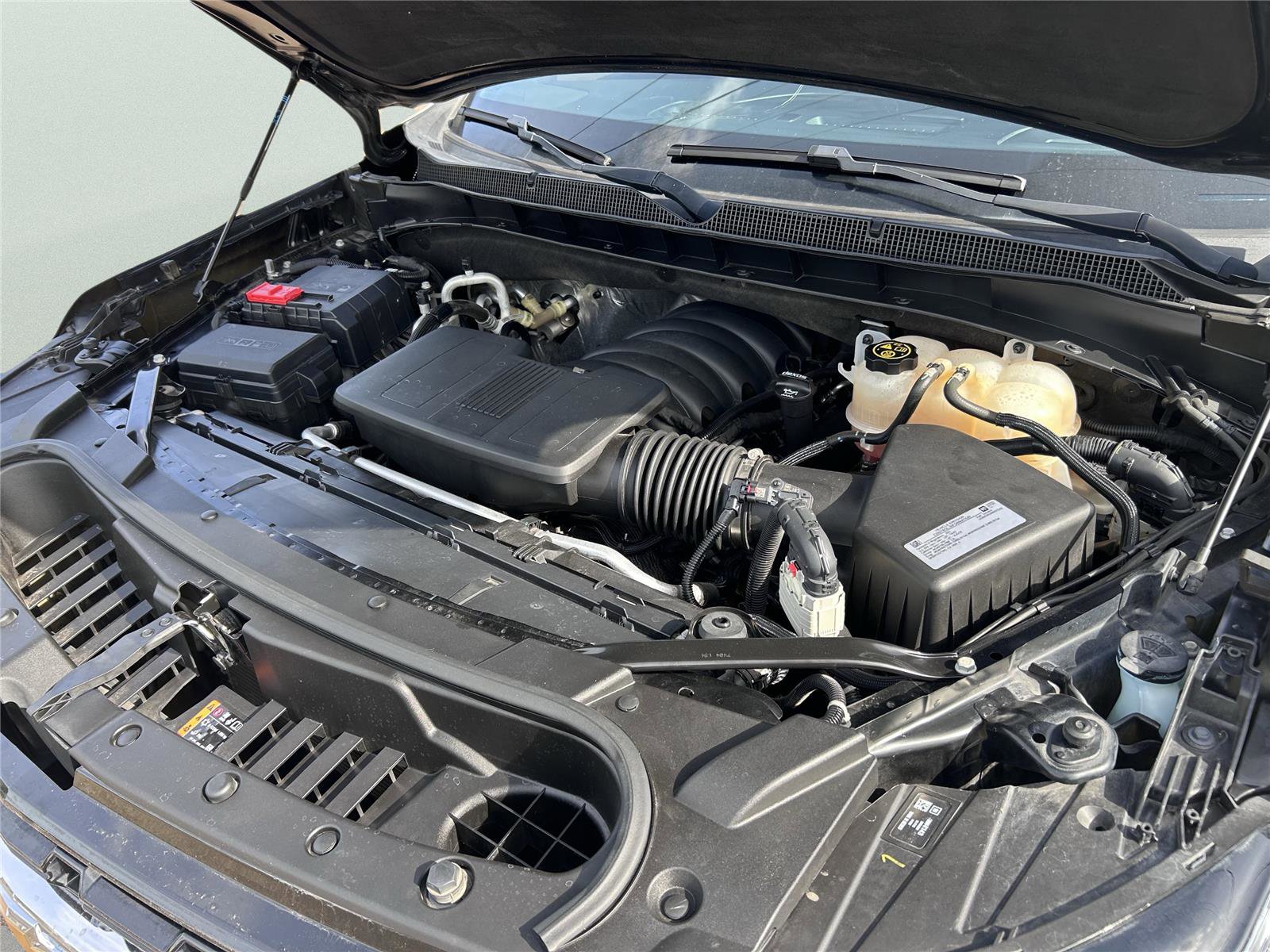 Used 2021 Chevrolet Suburban LS image 35