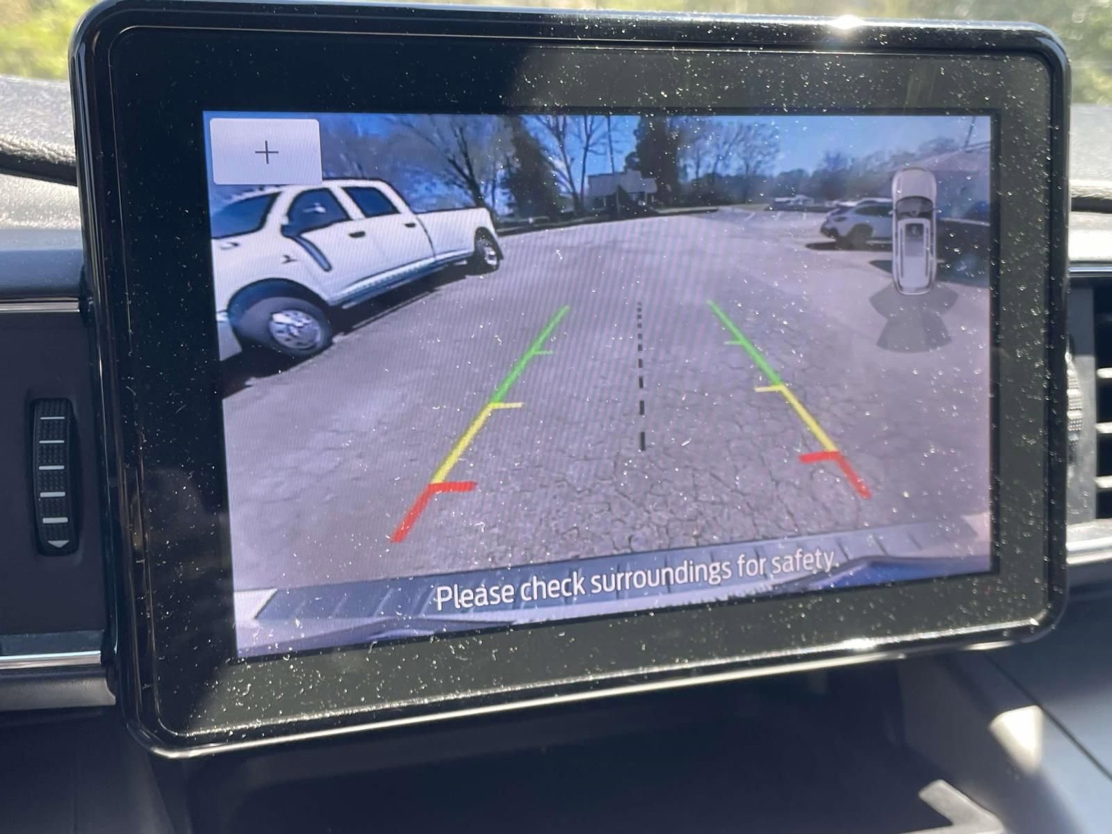 Certified 2022 Ford Explorer XLT w/ Equipment Group 202A image 23