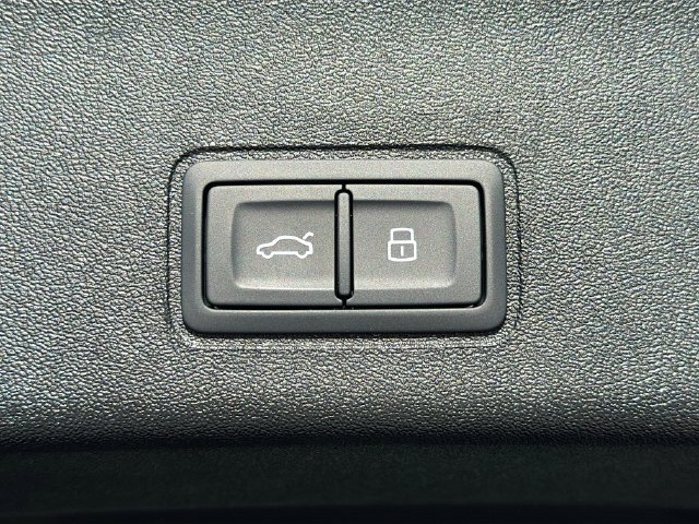 New 2026 Audi Q3 quattro 2.0T AWD/4WD image 12
