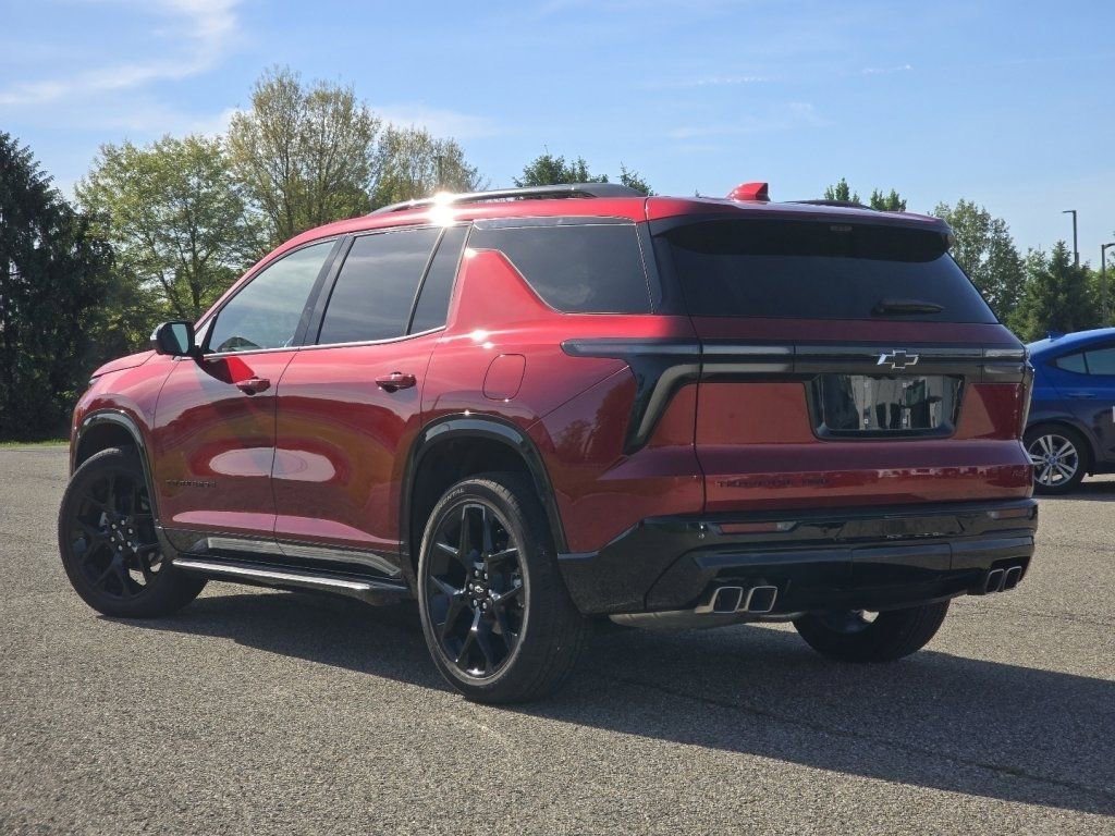 Used 2024 Chevrolet Traverse RS w/ LPO, Floor Liner Package AWD/4WD image 16