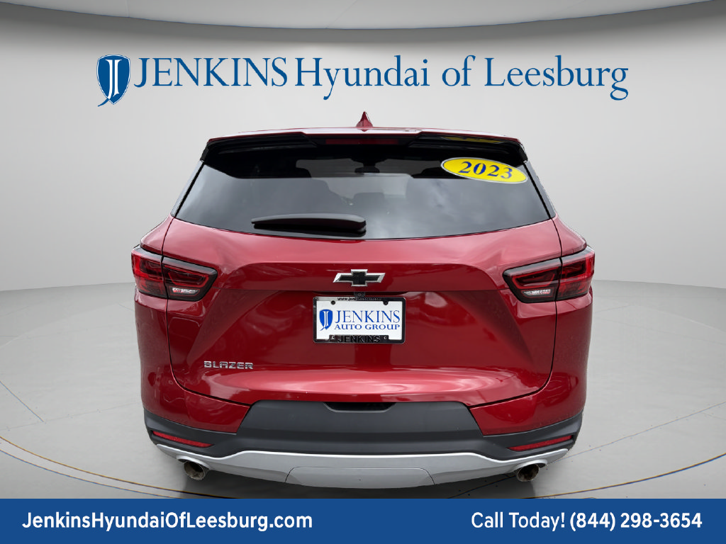 Used 2023 Chevrolet Blazer LT FWD image 7