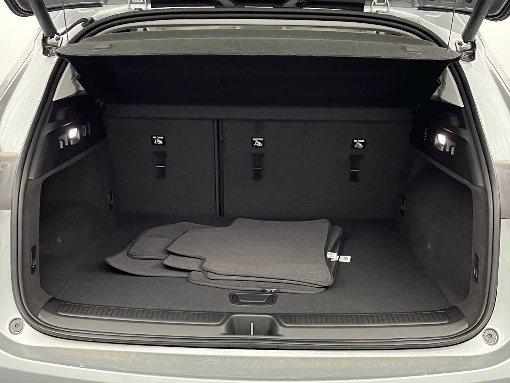 New 2025 Buick Envision Sport Touring image 11