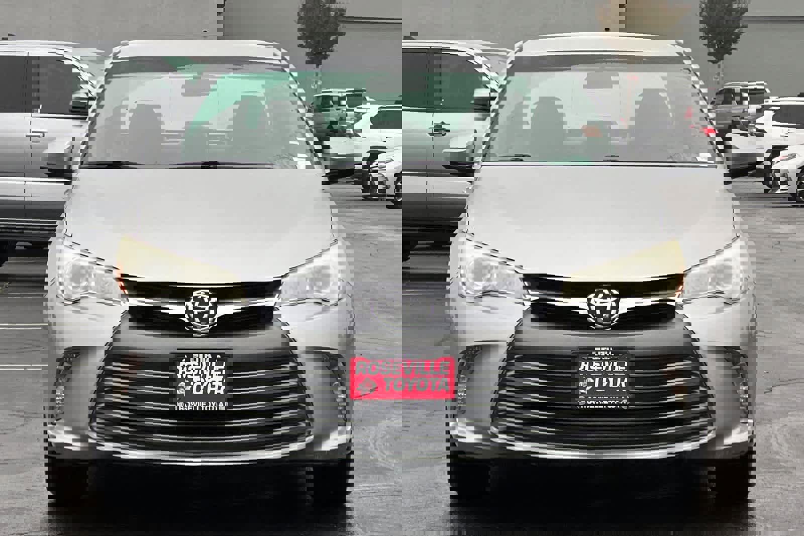 Used 2016 Toyota Camry LE image 10