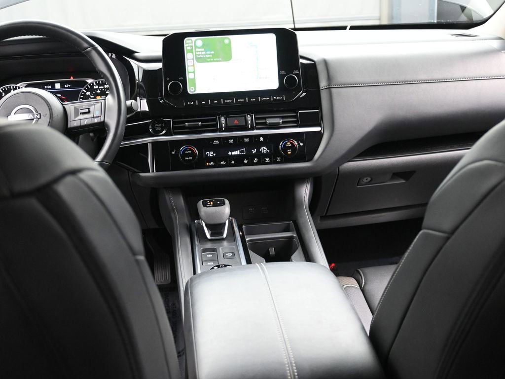 Used 2025 Nissan Pathfinder SL image 13