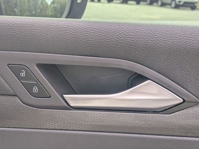 Used 2022 Volkswagen GTI SE image 36