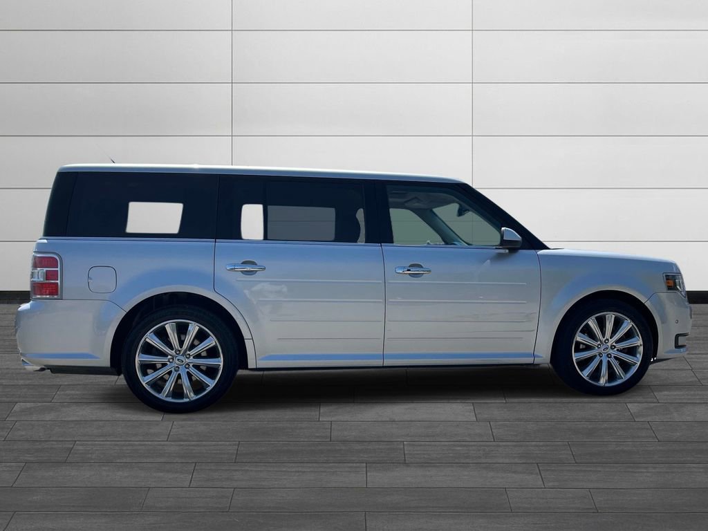 Used 2018 Ford Flex Limited w/ Equipment Group 303A AWD/4WD image 2