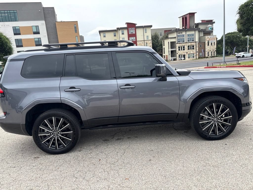 Certified 2025 Lexus GX 550 w/ Cold Area Package AWD/4WD image 6