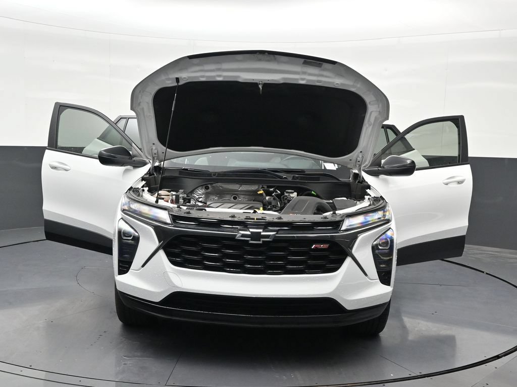Used 2024 Chevrolet Trax RS w/ Driver Confidence Package FWD image 36
