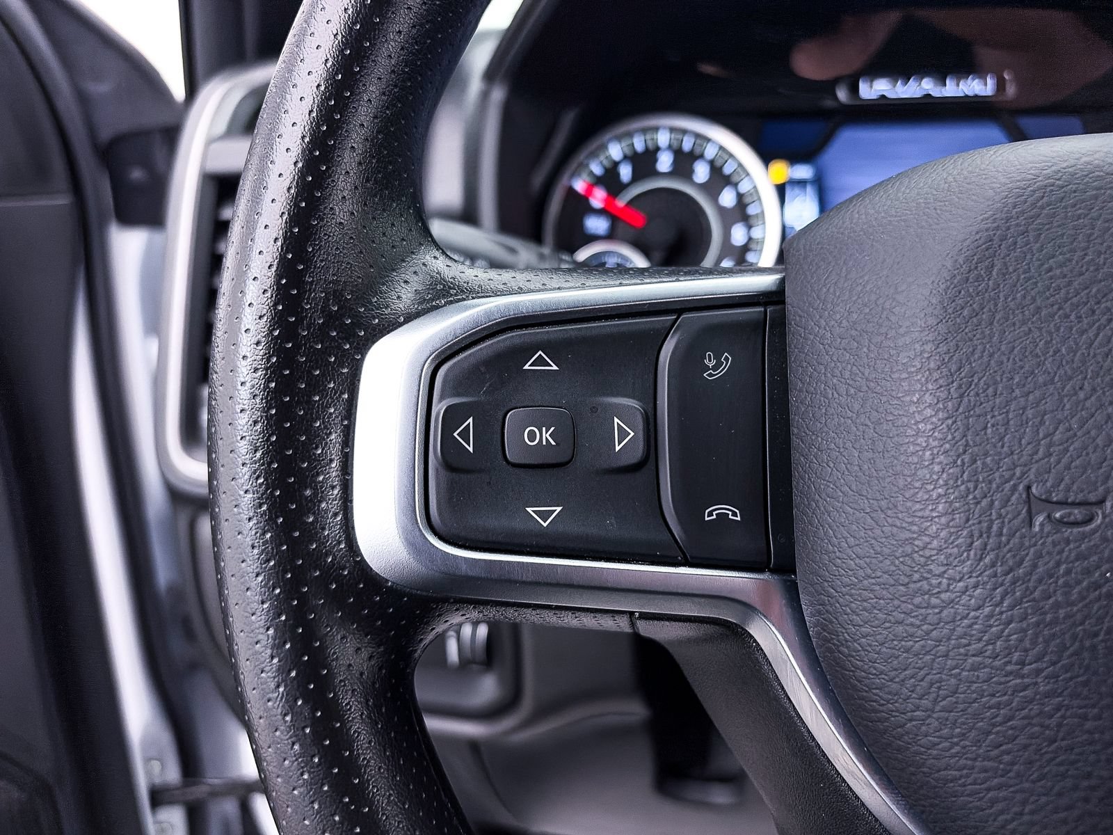 Used 2025 RAM 1500 Warlock AWD/4WD image 28