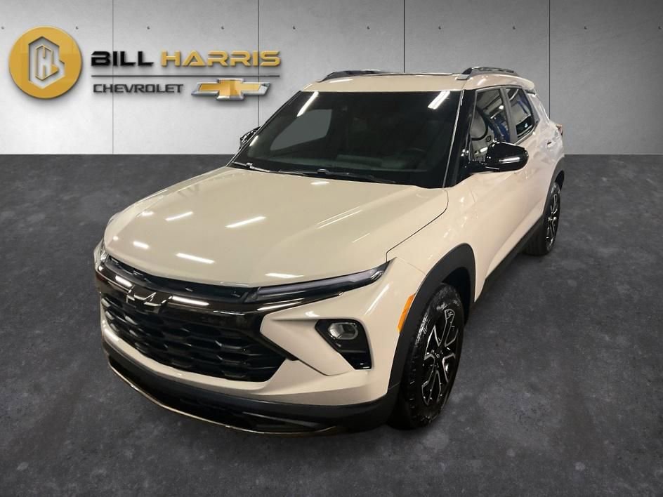 Used 2026 Chevrolet TrailBlazer ACTIV w/ Convenience Package FWD image 1