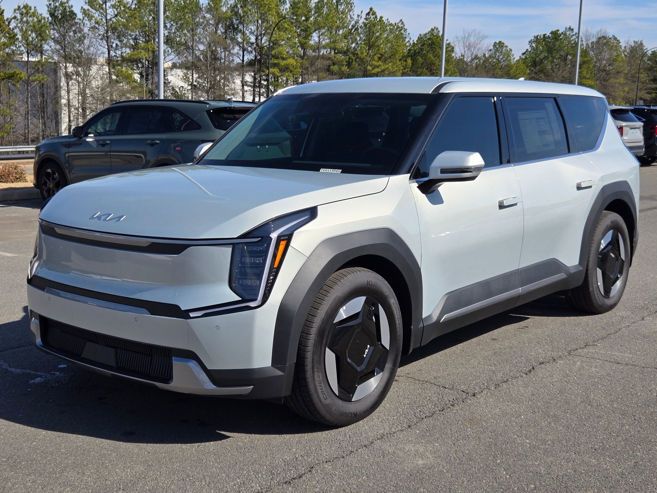 New 2026 Kia EV9 Light RWD image 3