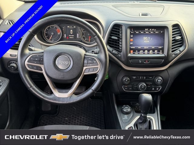 Used 2017 Jeep Cherokee Latitude w/ Safety/Convenience Group AWD/4WD image 12