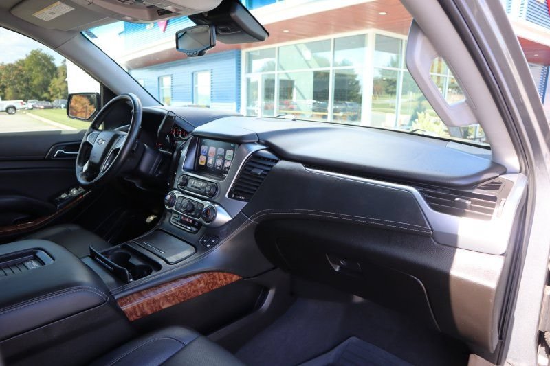 Used 2019 Chevrolet Tahoe Premier AWD/4WD image 25