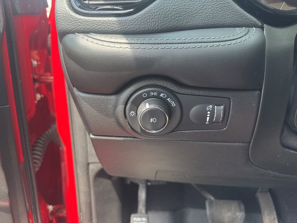 Used 2021 Dodge Durango GT RWD image 12