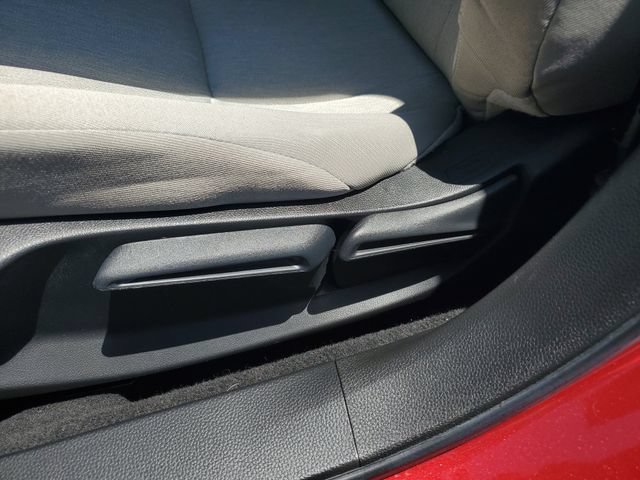 Certified 2025 Honda Accord LX image 19