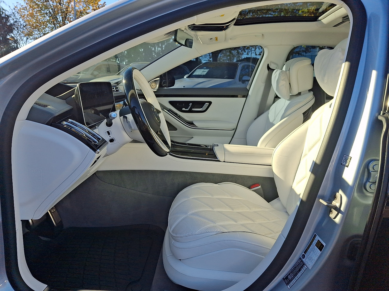 Used 2024 Mercedes-Benz Maybach S 680 4MATIC image 13