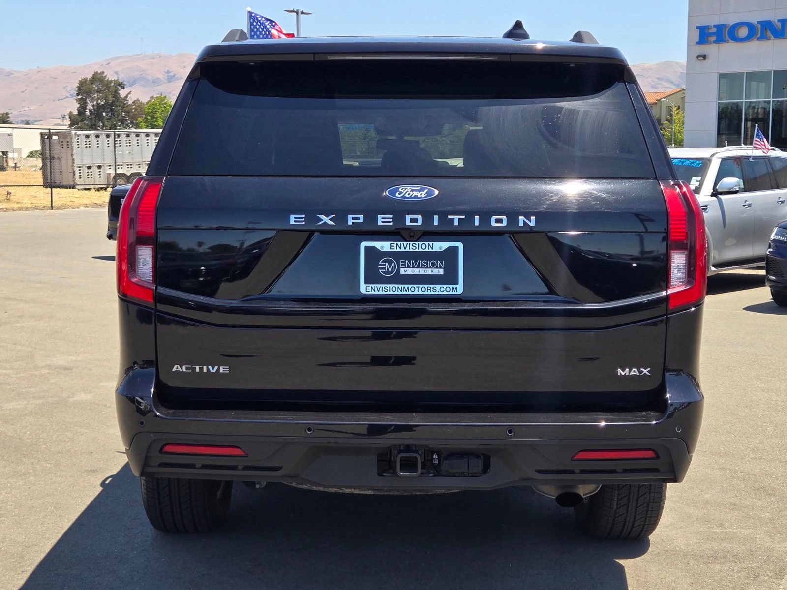 Used 2025 Ford Expedition Max Active AWD/4WD image 6
