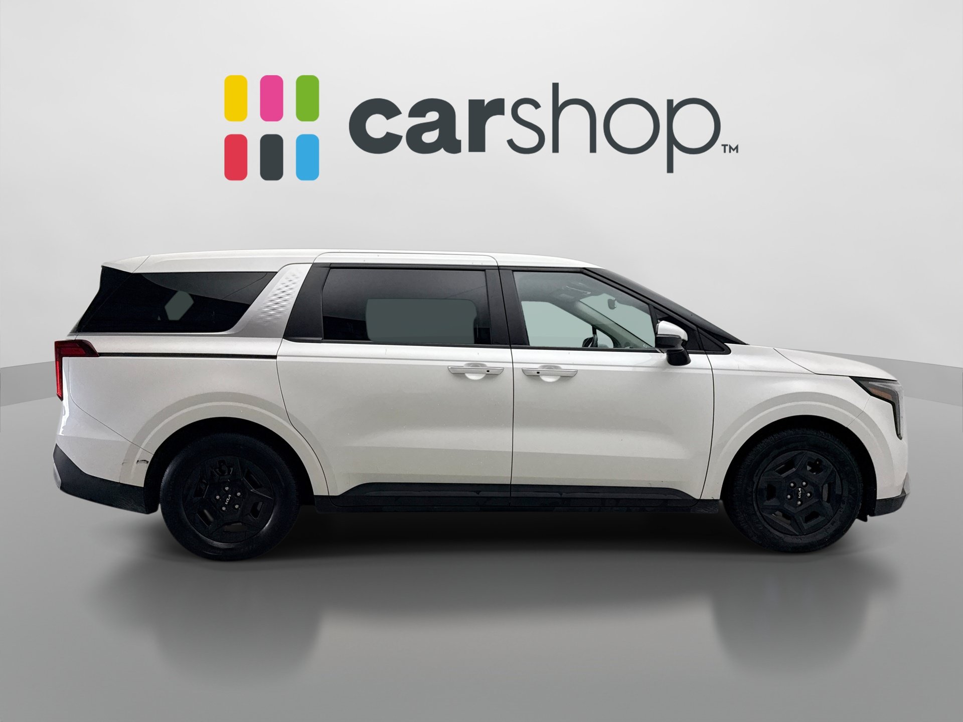 Used 2025 Kia Carnival FWD image 6