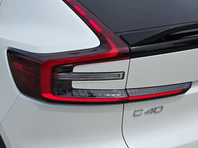 Used 2023 Volvo C40 Recharge Core w/ Protection Package Premier AWD/4WD image 36